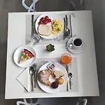 Bilateral Bed & Breakfast 3*