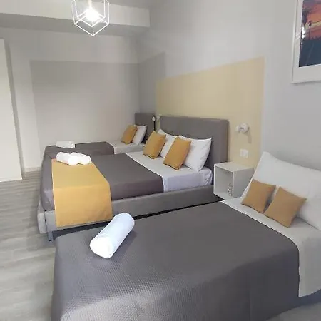 ベッド・アンド・ブレックファスト Bilateral アヴォラ