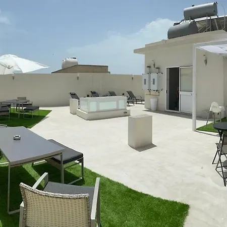 ベッド・アンド・ブレックファスト Bilateral アヴォラ