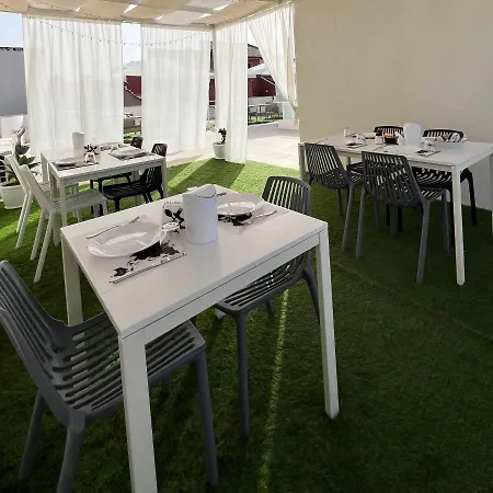 住宿加早餐酒店 Bilateral 3*